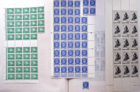 1930-1982 Ensemble de feuilles très bien conservées