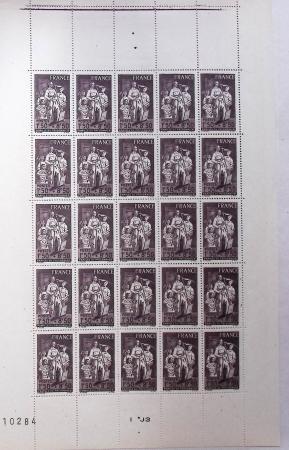 1930-1982 Ensemble de feuilles très bien conservées