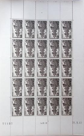 1930-1982 Ensemble de feuilles très bien conservées