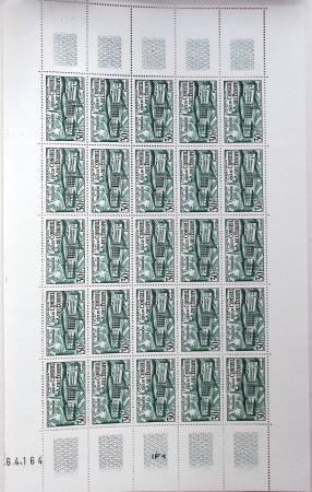 1930-1982 Ensemble de feuilles très bien conservées