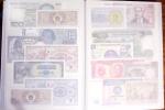 Collection de 4 classeurs de BILLETS DE BANQUE du monde