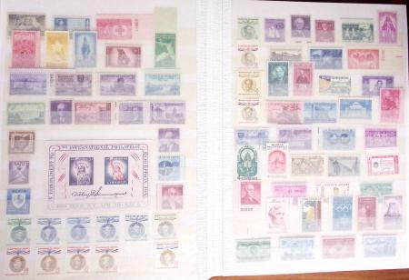 Collection de 4 classeurs de BILLETS DE BANQUE du monde