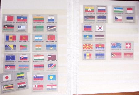 Collection de 4 classeurs de BILLETS DE BANQUE du monde