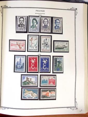 1849-1976, Collection en deux albums Scott, un avec