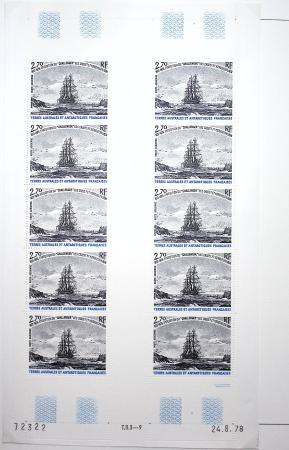 1970-1999 Collection en 4 albums de timbres neufs en