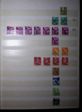 1860-1990 Small all-world estate in seven stockbooks