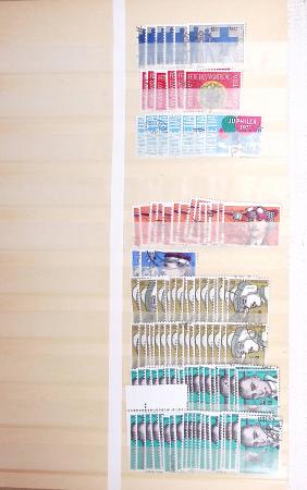 1860-1990 Small all-world estate in seven stockbooks