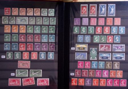 1862-2009 Collection en sept classeurs montrant une