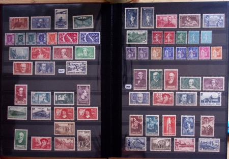 1862-2009 Collection en sept classeurs montrant une