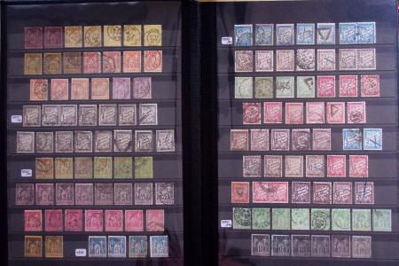 1862-2009 Collection en sept classeurs montrant une