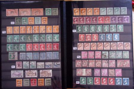 1862-2009 Collection en sept classeurs montrant une