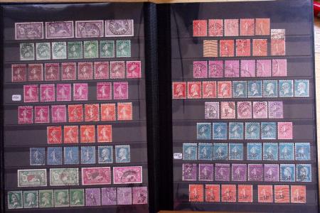 1862-2009 Collection en sept classeurs montrant une