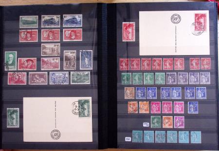 1862-2009 Collection en sept classeurs montrant une