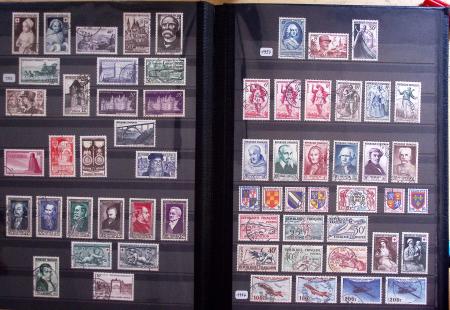 1862-2009 Collection en sept classeurs montrant une