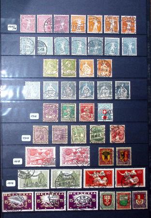 1850-1974 Collection de neufs et d'oblitérés en quatre