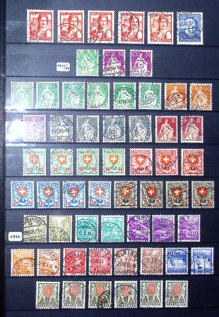 1850-1974 Collection de neufs et d'oblitérés en quatre