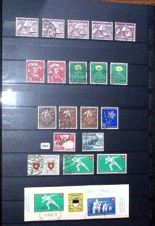 1850-1974 Collection de neufs et d'oblitérés en quatre