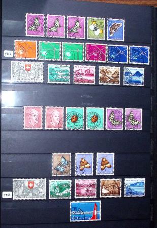 1850-1974 Collection de neufs et d'oblitérés en quatre