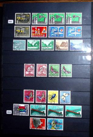 1850-1974 Collection de neufs et d'oblitérés en quatre
