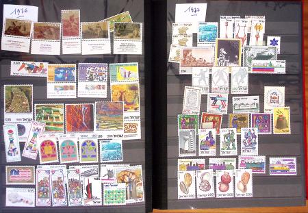1948-2002 Never hinged collection in two stockbooks,
