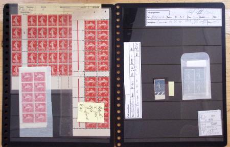1900-59, Petit stock de neufs dont plusieurs panneaux