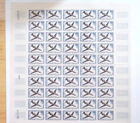 1900-59, Petit stock de neufs dont plusieurs panneaux