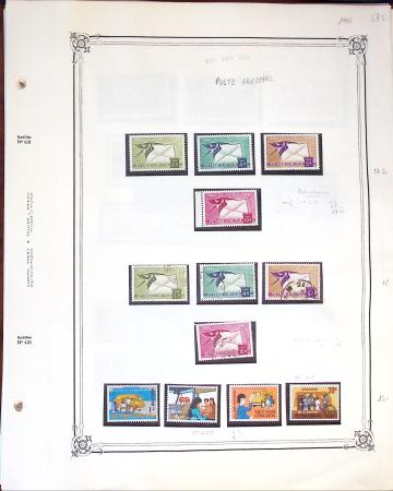 1892-1971 Collection de neufs et d'oblitérés sur pages