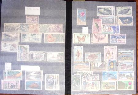 1880-1990, 14 albums d'une collection de colonies avec