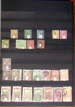 1880-1990, 14 albums d'une collection de colonies avec