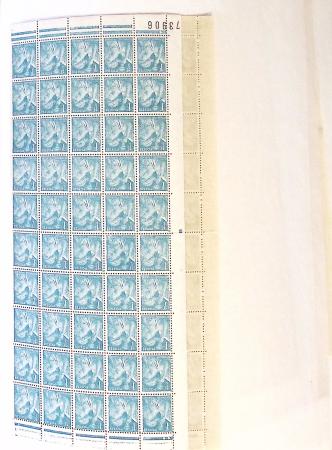 1938-51, Stock de neufs en morceaux de feuilles et