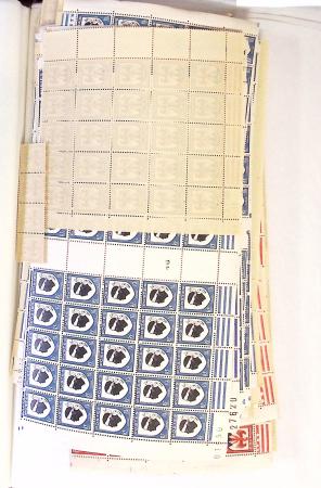 1938-51, Stock de neufs en morceaux de feuilles et