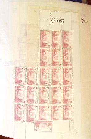 1938-51, Stock de neufs en morceaux de feuilles et