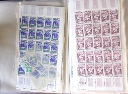 1955-1974, Solide stock de CFA, surtout en feuilles