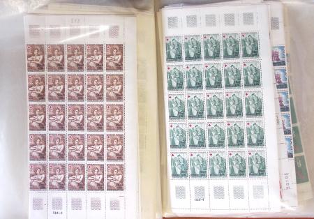 1955-1974, Solide stock de CFA, surtout en feuilles