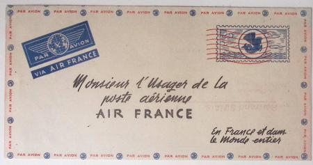 Collection de 77 plis du 2ème Air Bleu + divers dont plusieurs signatures de pîlotes dont Libert, Dhé, Vanier, Darque. Est jointe la brochure de G.Pierre et Marcel Mayer