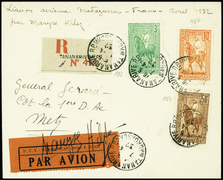 Madagascar n°184 + 187 + 192 OBL Tananarive (7.4.32) sur lettre recommandée du raid Madagascar - France par Maryse - Hilsz, avec signature de Maryse Hilsz