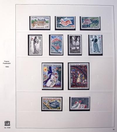1849-2008, Solide collection surtout de neufs en 11