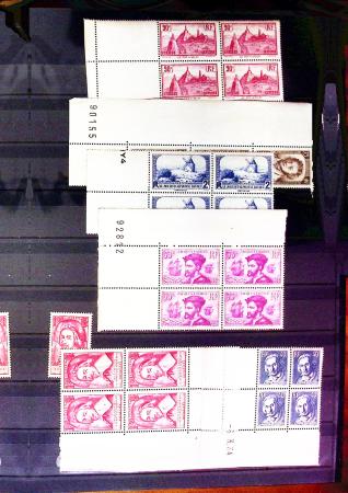1849-2009, Une trentaine de collections en album Y