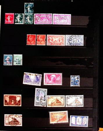 1849-2009, Une trentaine de collections en album Y