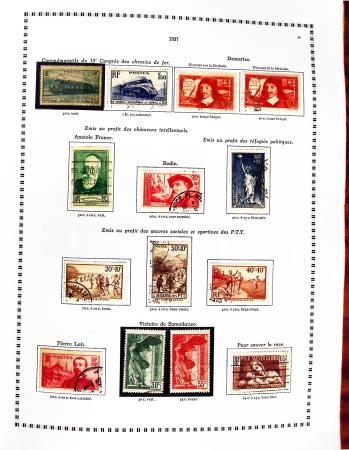 1849-2009, Une trentaine de collections en album Y