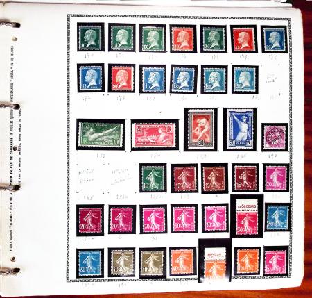1849-2009, Une trentaine de collections en album Y