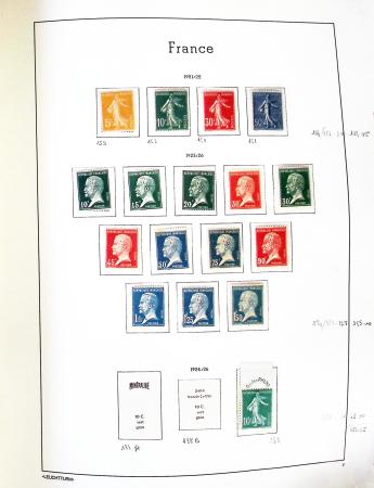 1849-2009, Une trentaine de collections en album Y