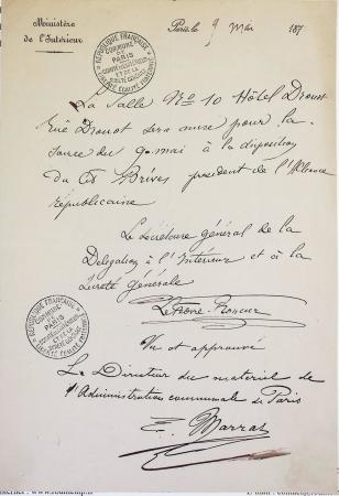5 documents avec divers cachets de la Commune de Paris dont Comité de l'Intérieur et de la sûreté générale et 1 correspondance avec signature autographe de Camille Pelletan