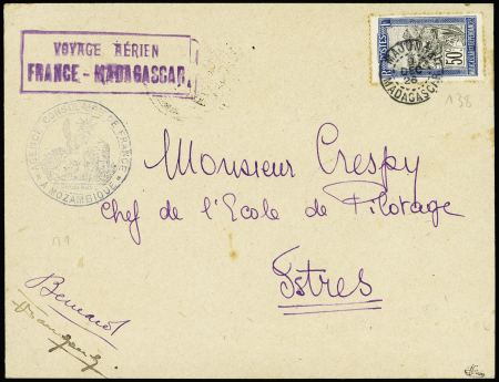 9.12.1926. Majunga Paris par Bernard et Bougault - Lettre avec cachet rect violet + cachet noir avec déesse assise "Agence consulaire de France à Mozambique" avec au verso les 8 CAD d'escale du vol retour (Muller n°1). T