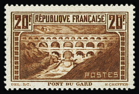N°262 20f Pont du Gard, neuf avec trace de charnière