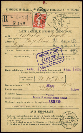 N°160 OBL Orléans sur devant de carte recommandée des retraites ouvrières et paysannes avec au verso 40 timbres socio-postaux. TB