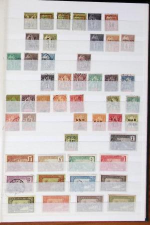 1859-1977, Collection des COLONIES en 17 classeurs,