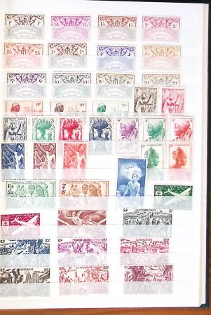 1859-1977, Collection des COLONIES en 17 classeurs,