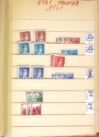 1852-1959, Deux classeurs constituant un stock de timbres
