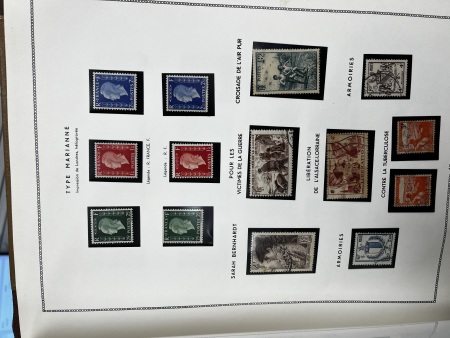 1849-2022, Collection de France 9 classeurs Moc, section